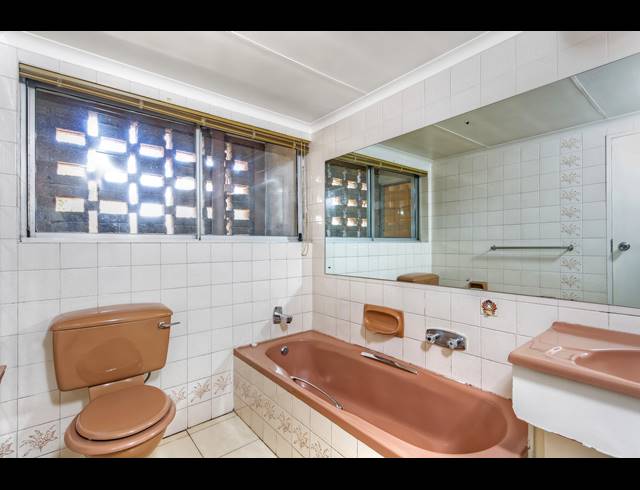 3 BEDROOM DUPLEX FOR SALE IN BRAMLEY NORTH